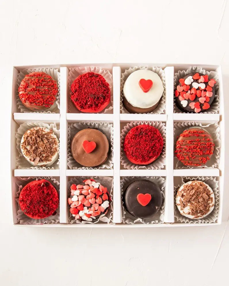 red-velvet-oreos-dubai