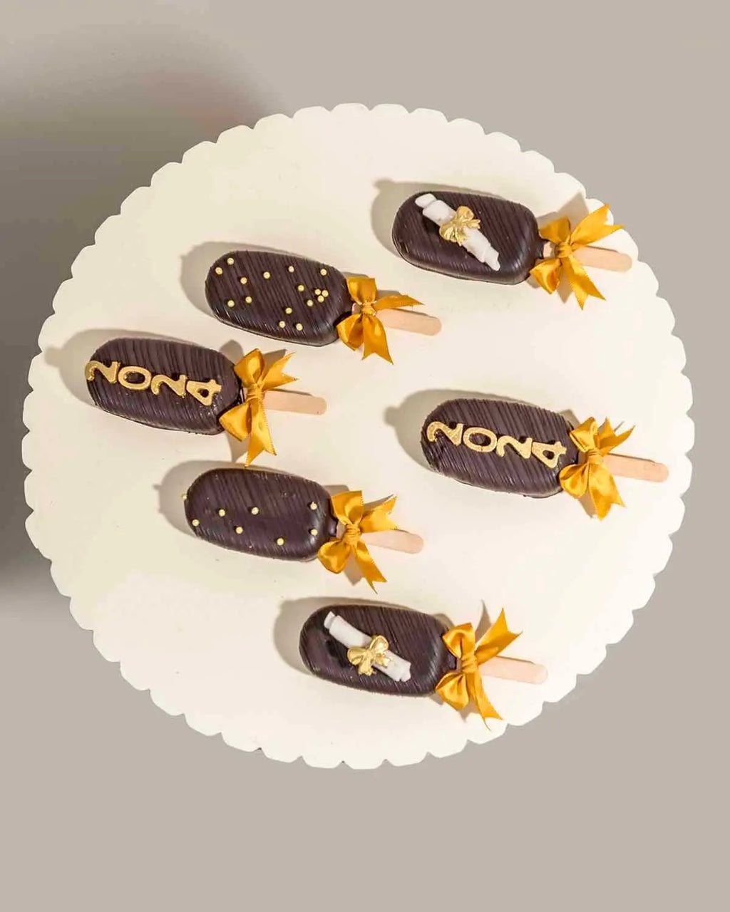 graduation-cakesicles-2024-dubai