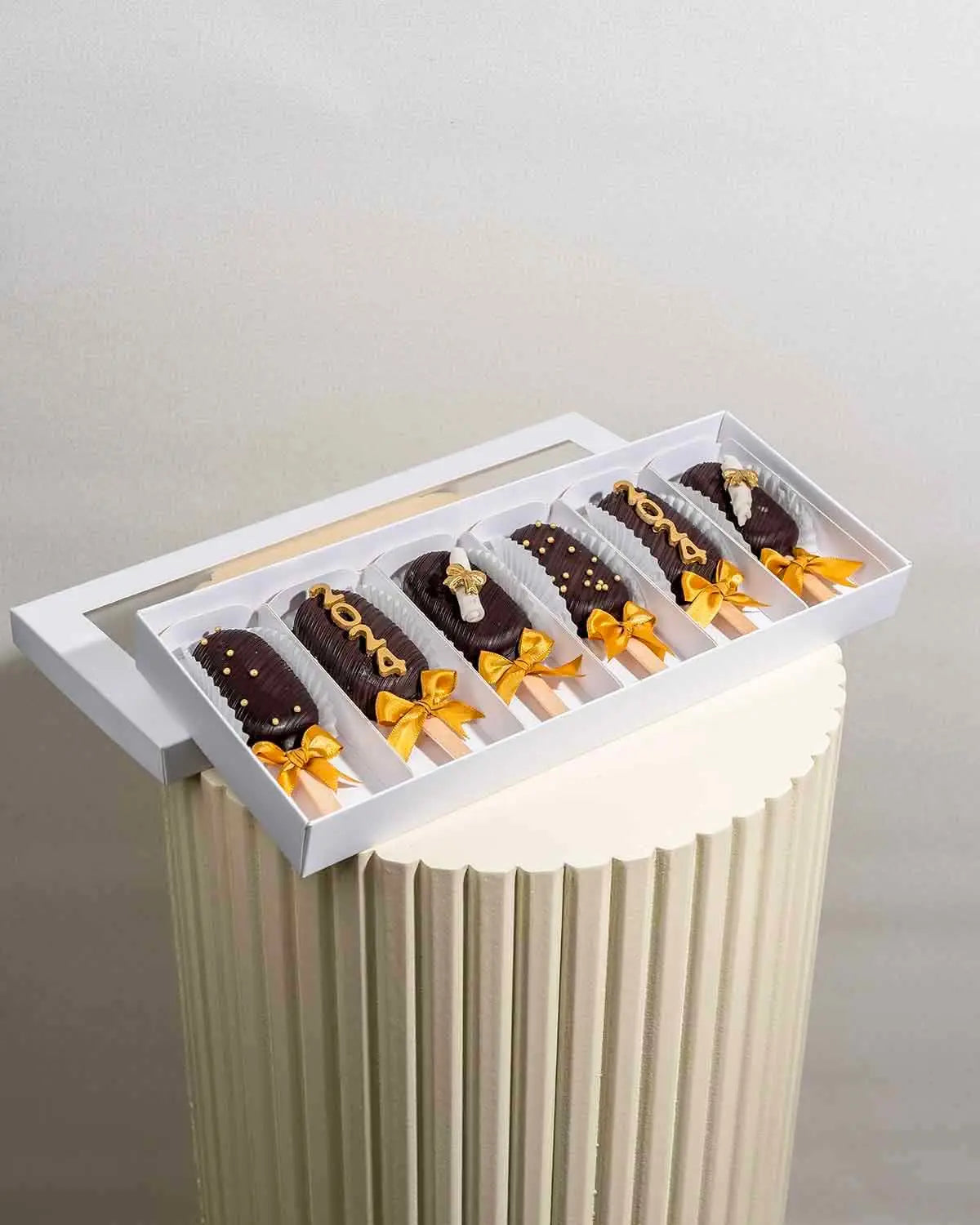 graduation-cakesicles-2024-dubai