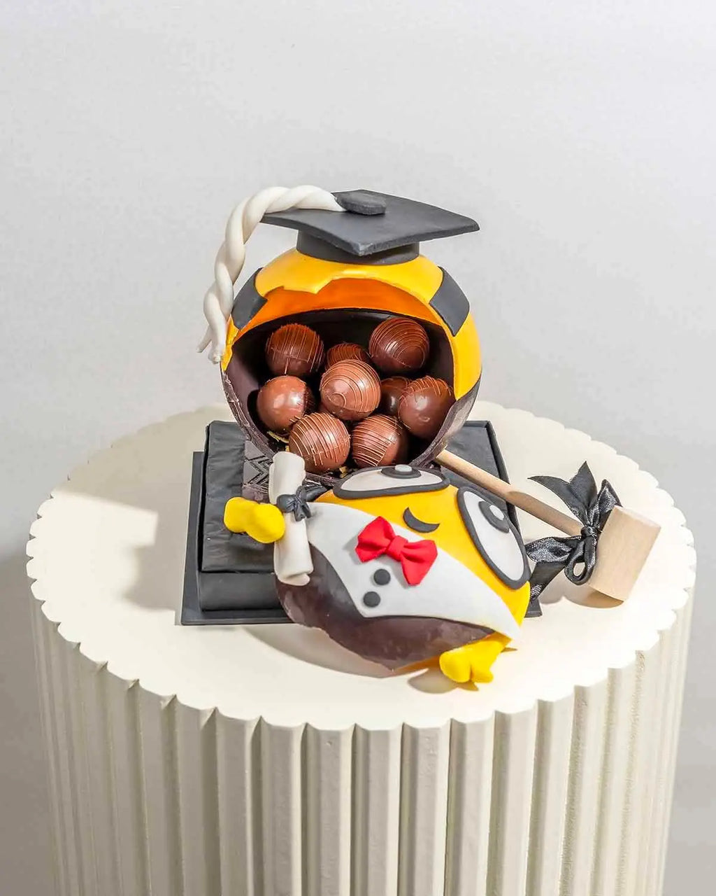 graduation-theme-minion-dubai