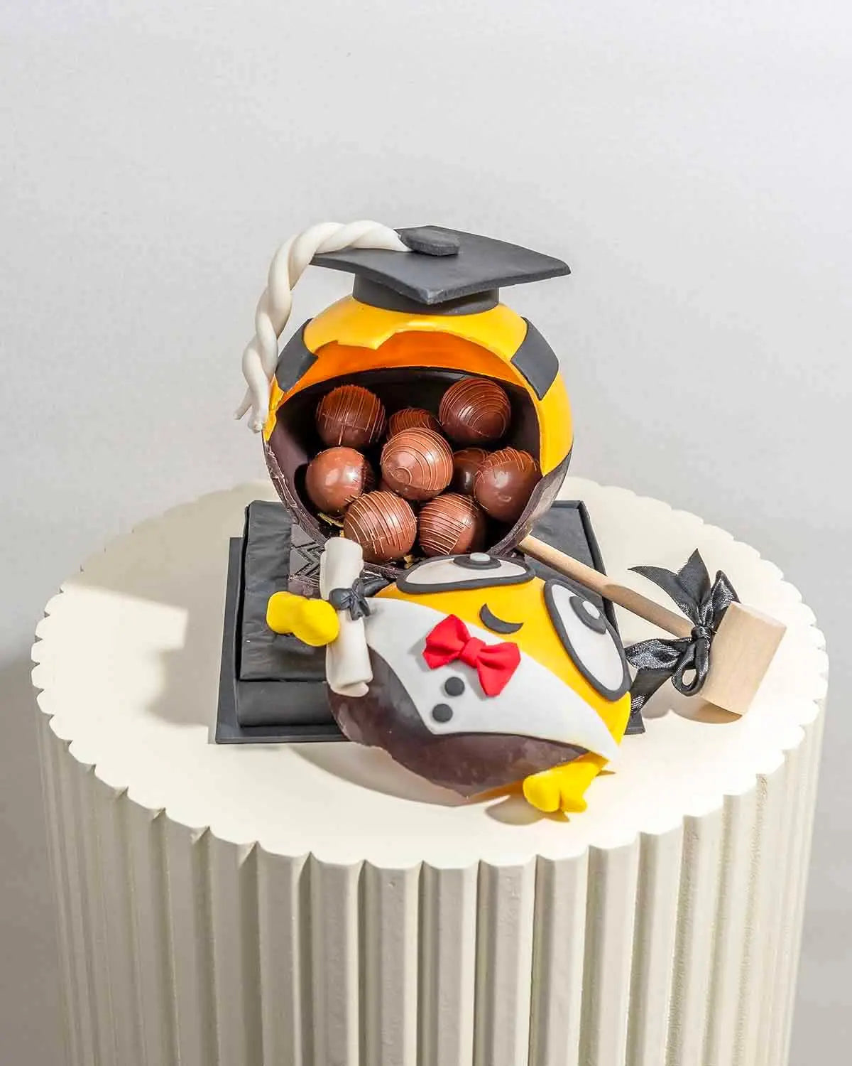 graduation-theme-minion-dubai