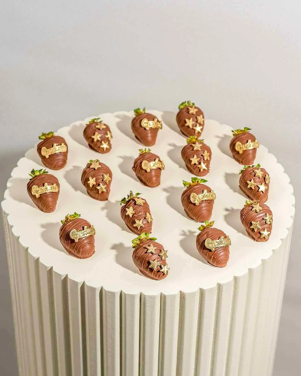 graduation-theme-16-strawberries-dubai