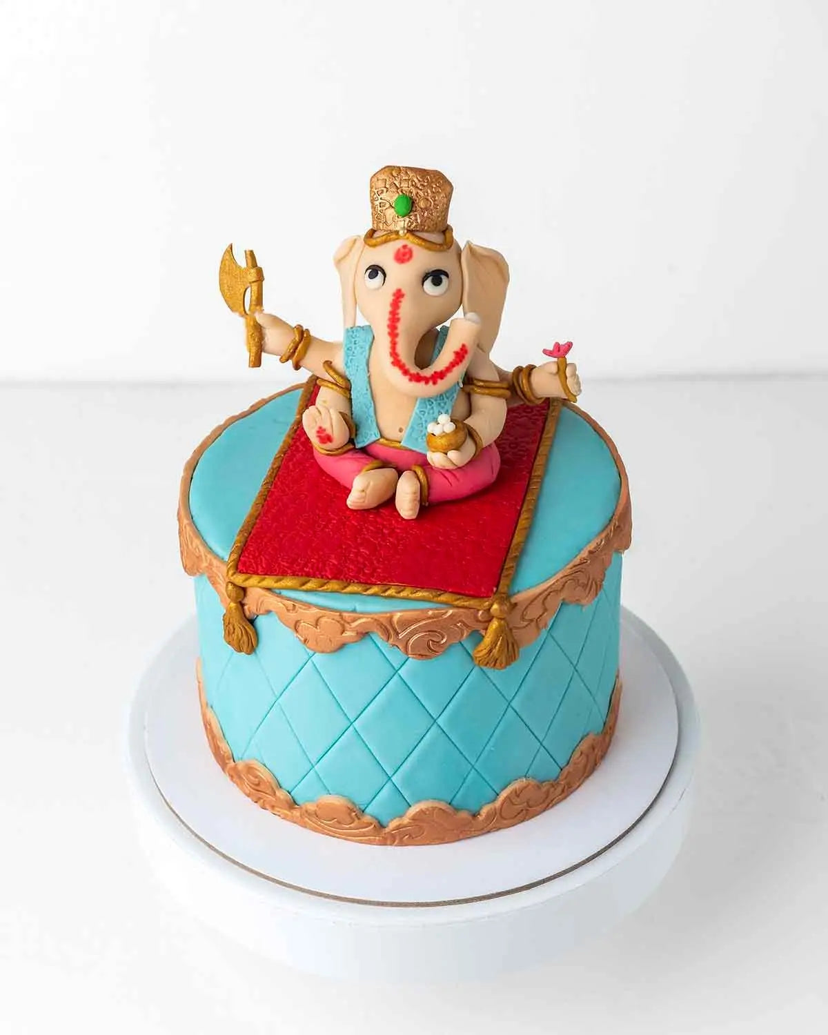 ganpathi-theme-eggless-cake-dubai