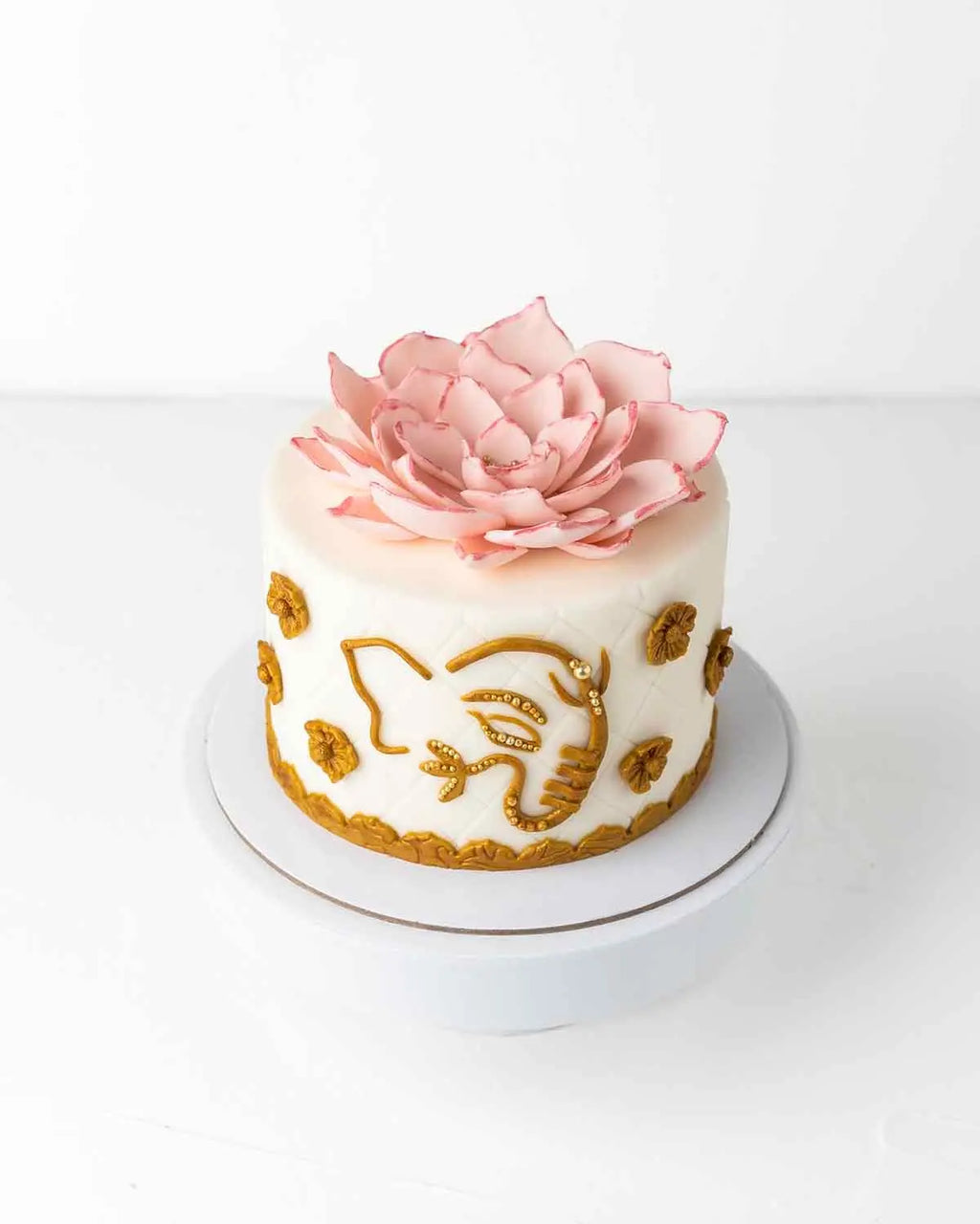 ganpathi-and-lotus-theme-cake-dubai