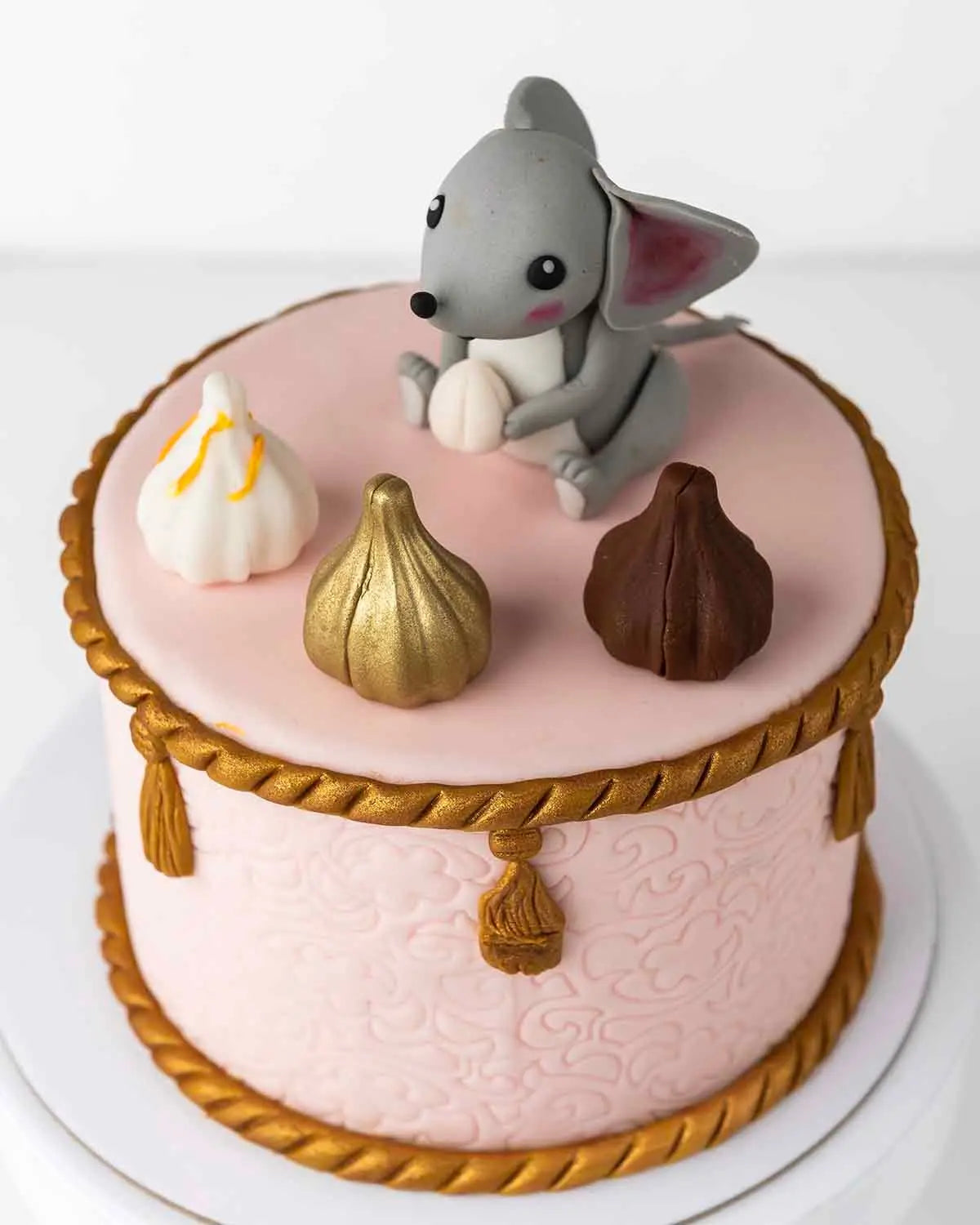 modak-and-mouse-theme-ganpathi-cake-dubai