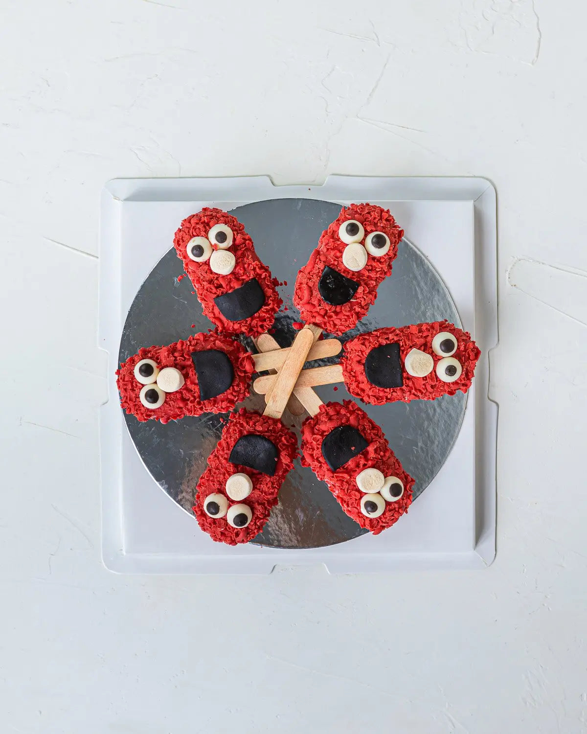 halloween-cakesicles-dubai