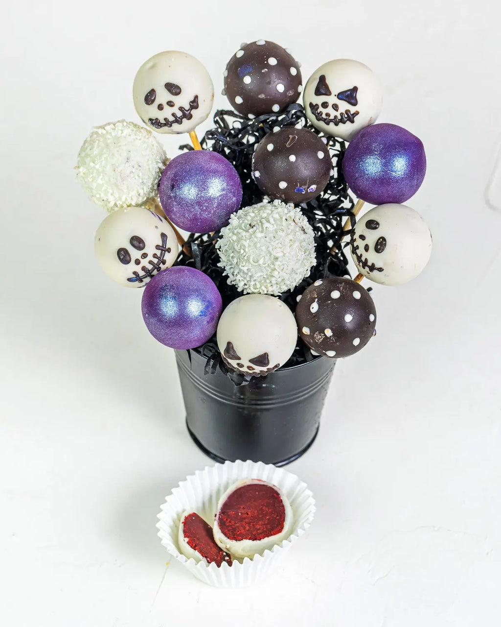 jack-skellington-assorted-cake-pops-dubai