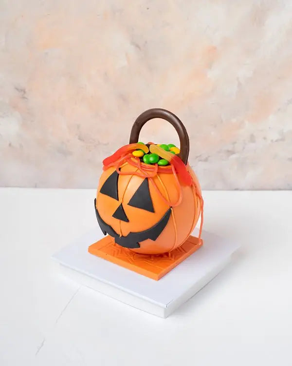 chocolate-jack-o-lantern-dubai