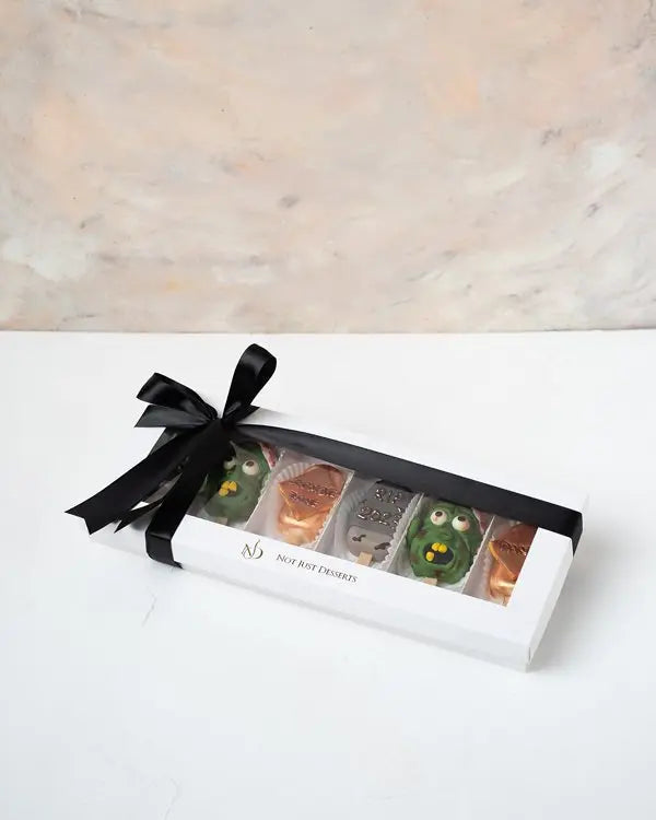 halloween-cakesicles-assortment-dubai