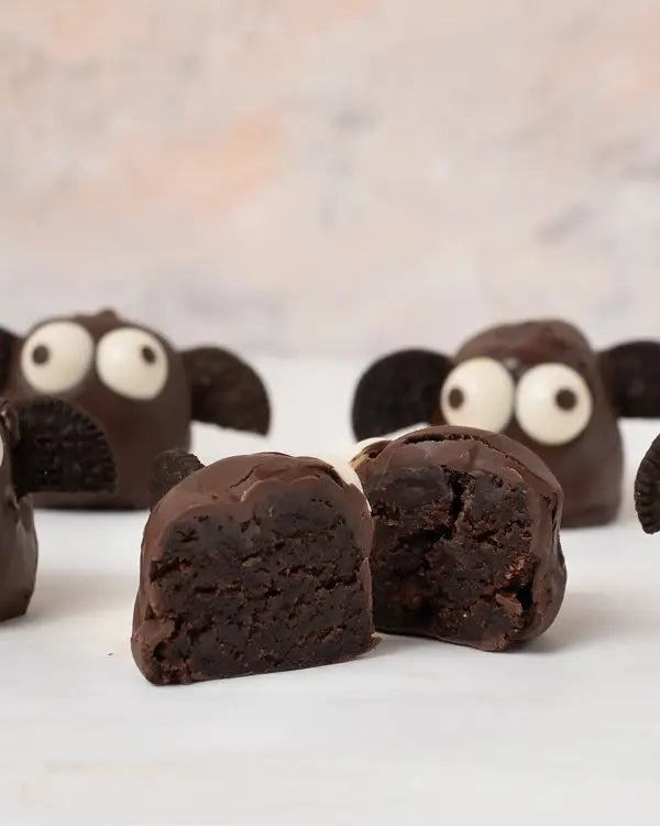 chocolate-bat-cake-pops-dubai