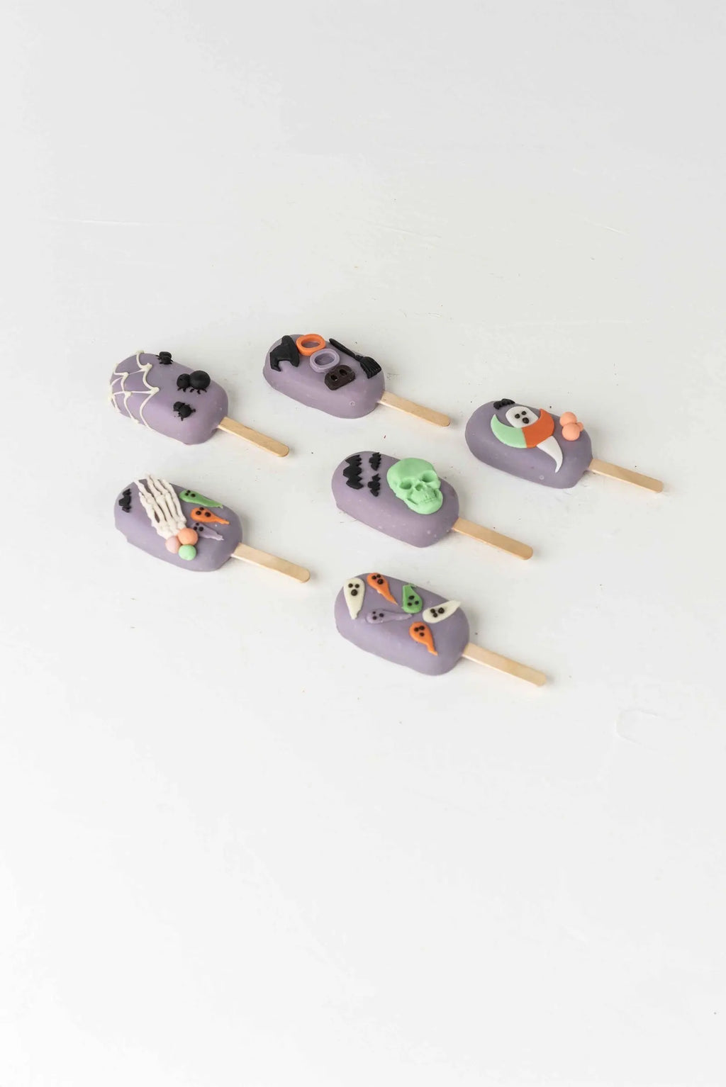 purple-spooky-cakesicles-dubai