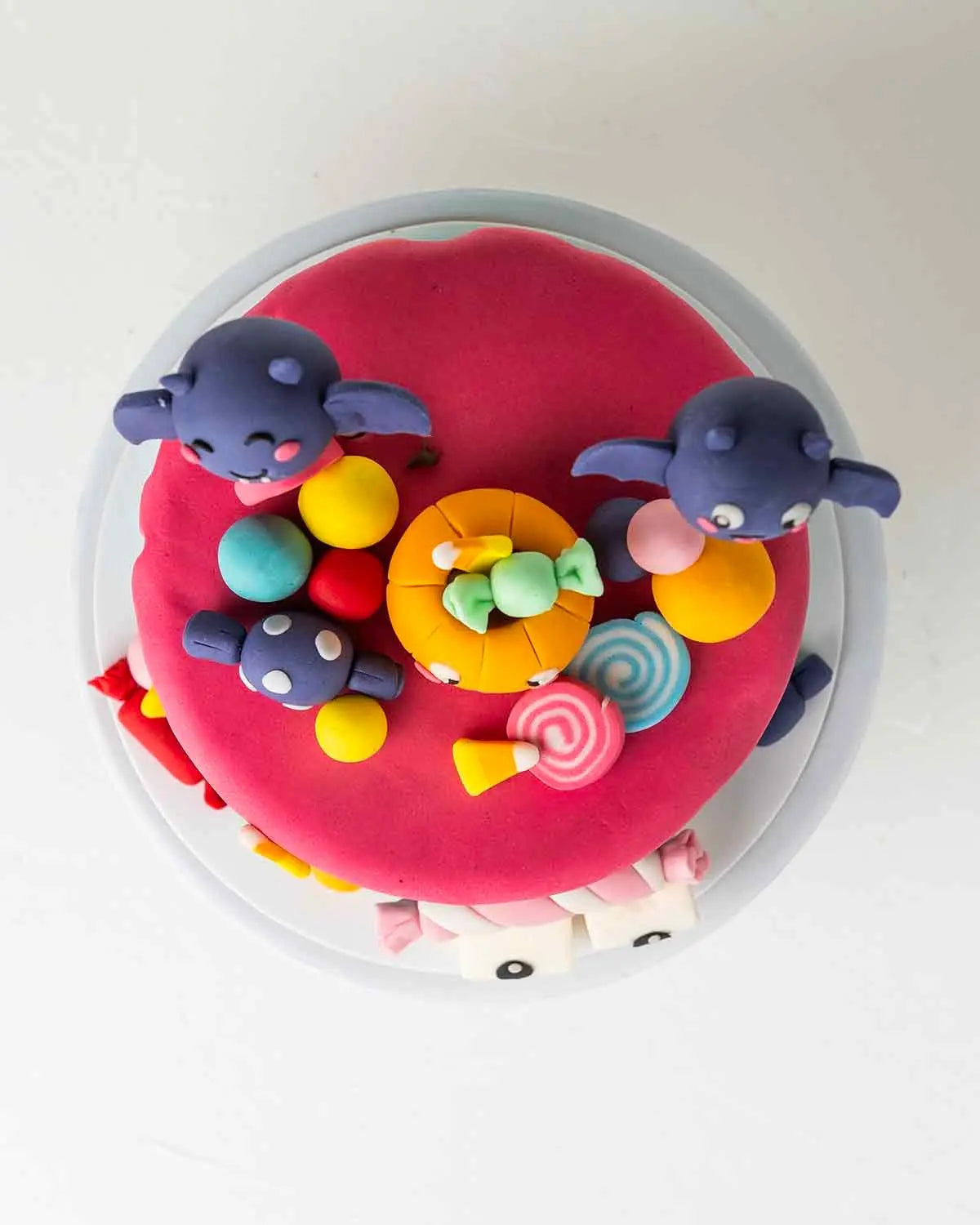 cute-colorful-spooky-cake-dubai