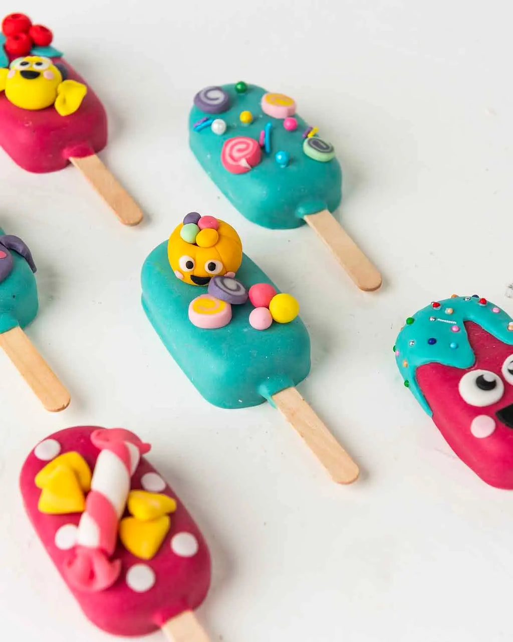 cute-colorful-spooky-cakesicles-dubai