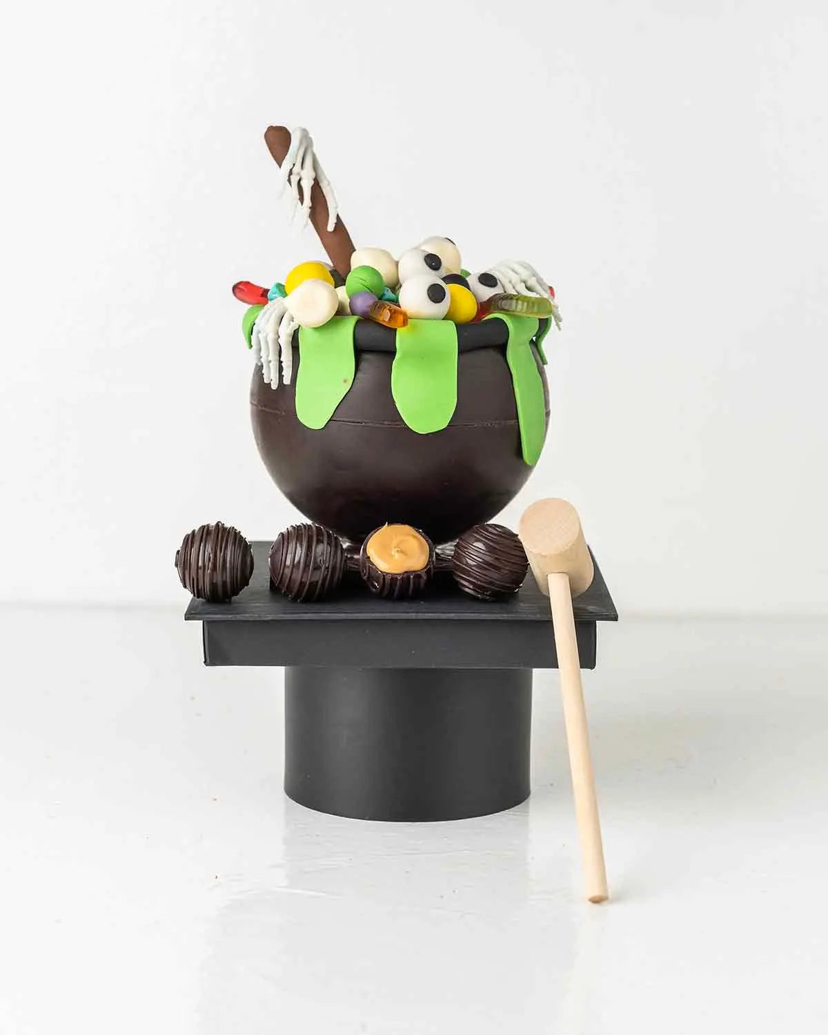 smashable-cauldron-dubai