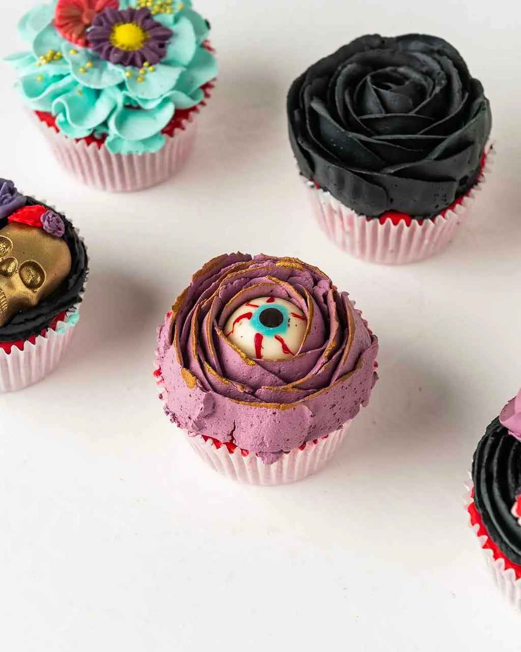 skull-and-eye-cupcakes-dubai