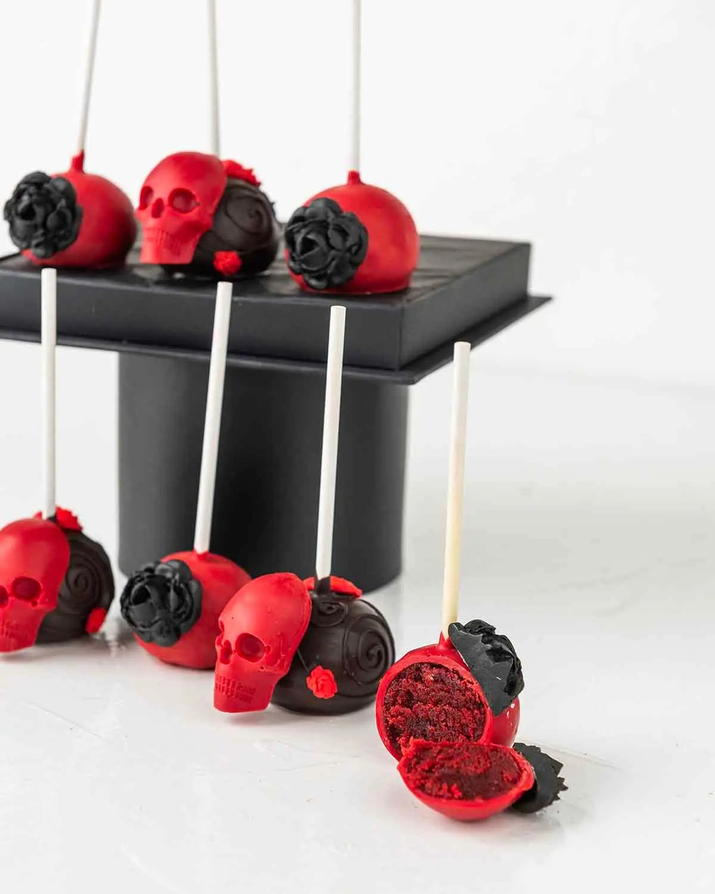 halloween-red-skull-cake-pops-dubai