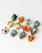 halloween-assorted-characters-strawberries-dubai