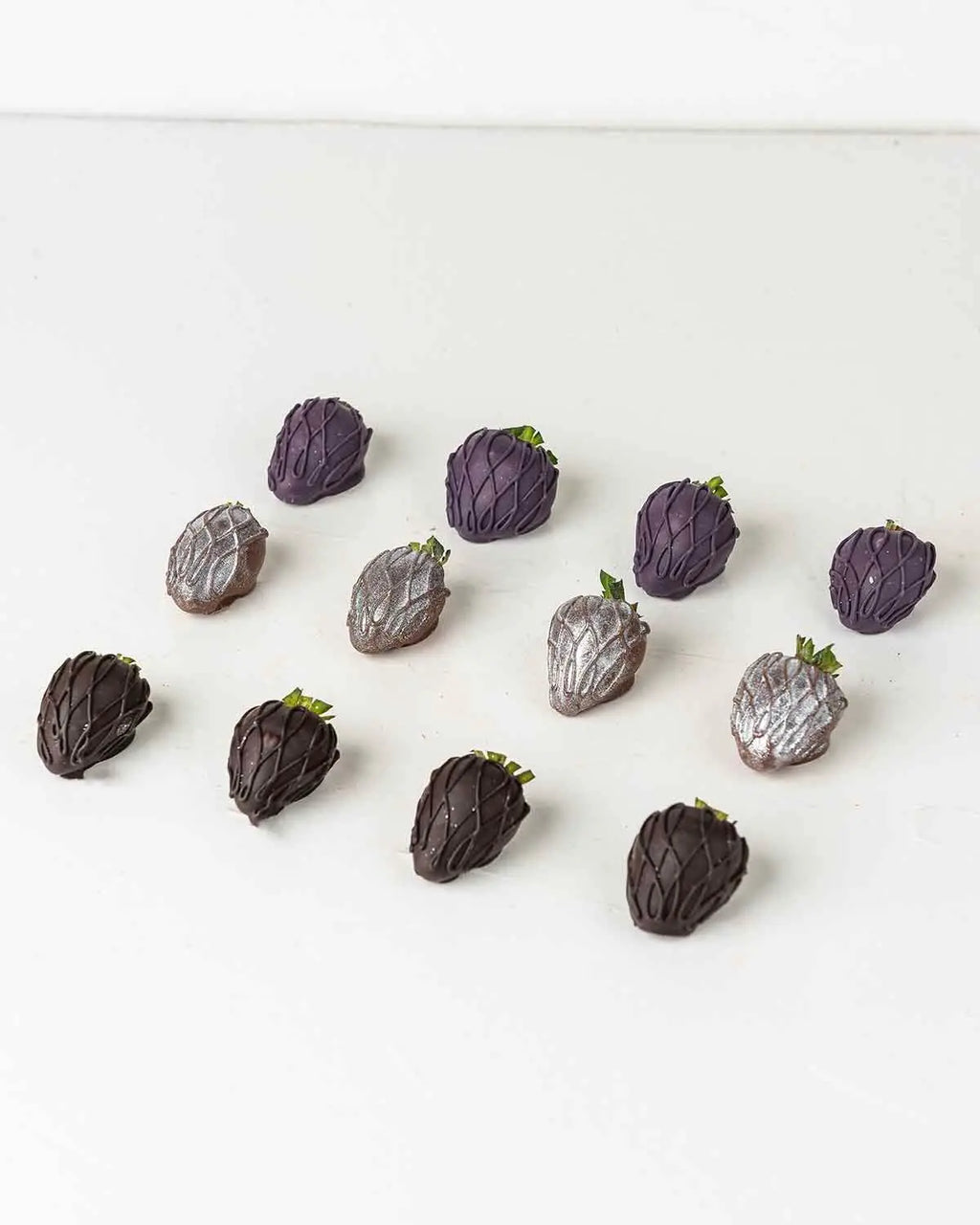 halloween-purple-and-silver-strawberries-dubai
