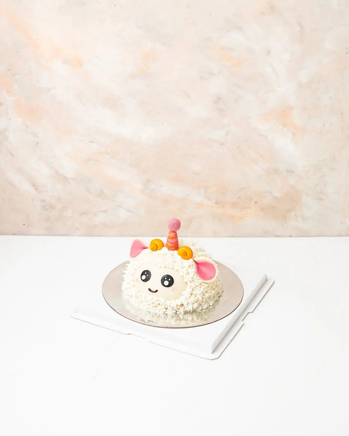 cute-smash-sheep-dubai