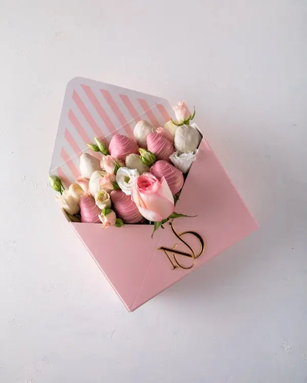 roses-and-strawberry-dubai