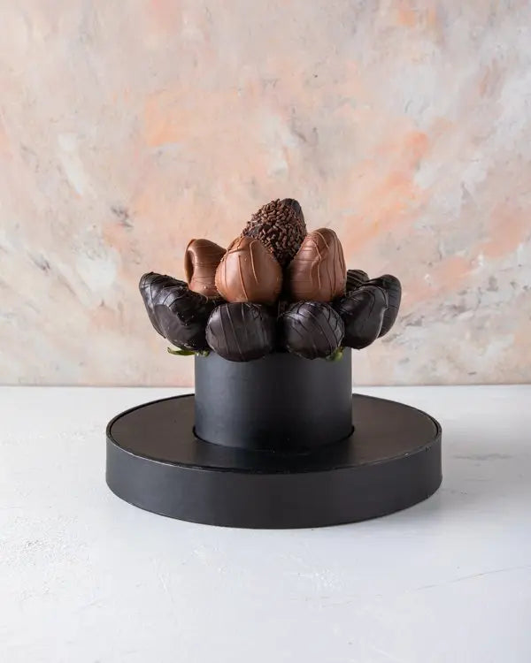chocolate-berry-arrangement-dubai