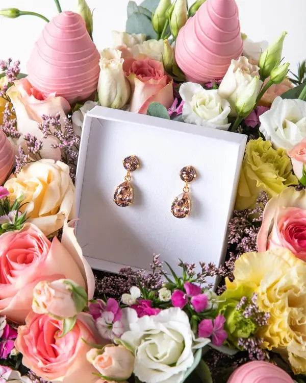 classic-drop-earrings-hamper-dubai