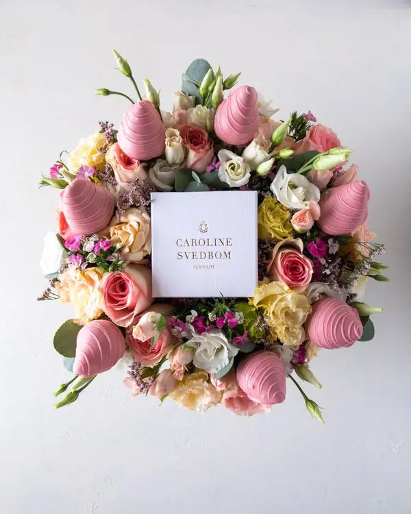 letter-necklace-hamper-dubai