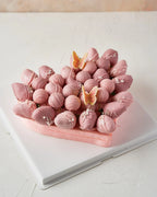 pink-and-purple-chocolate-strawberries-arrangement-dubai