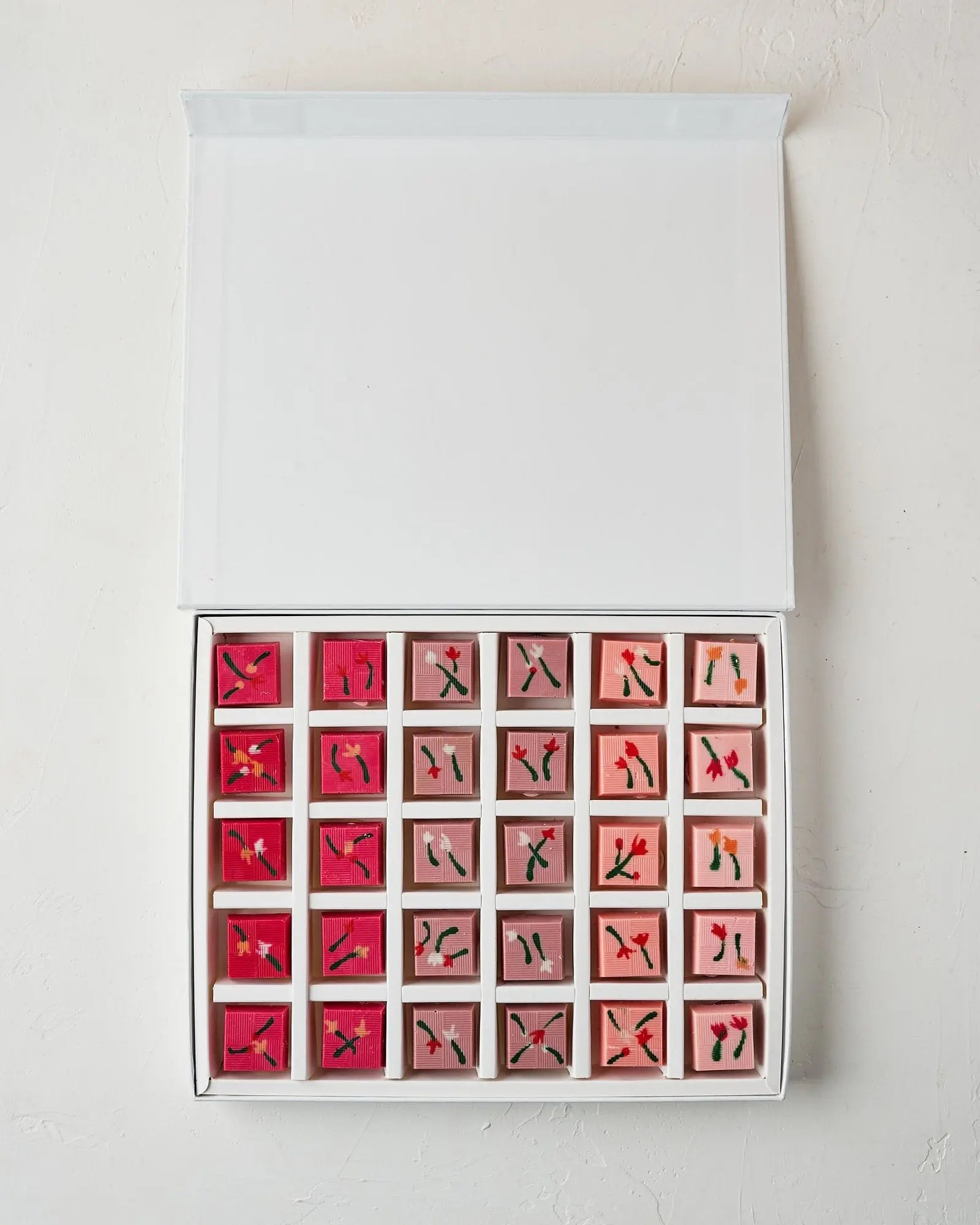 30-pcs-hand-designed-mothers-day-special-dubai