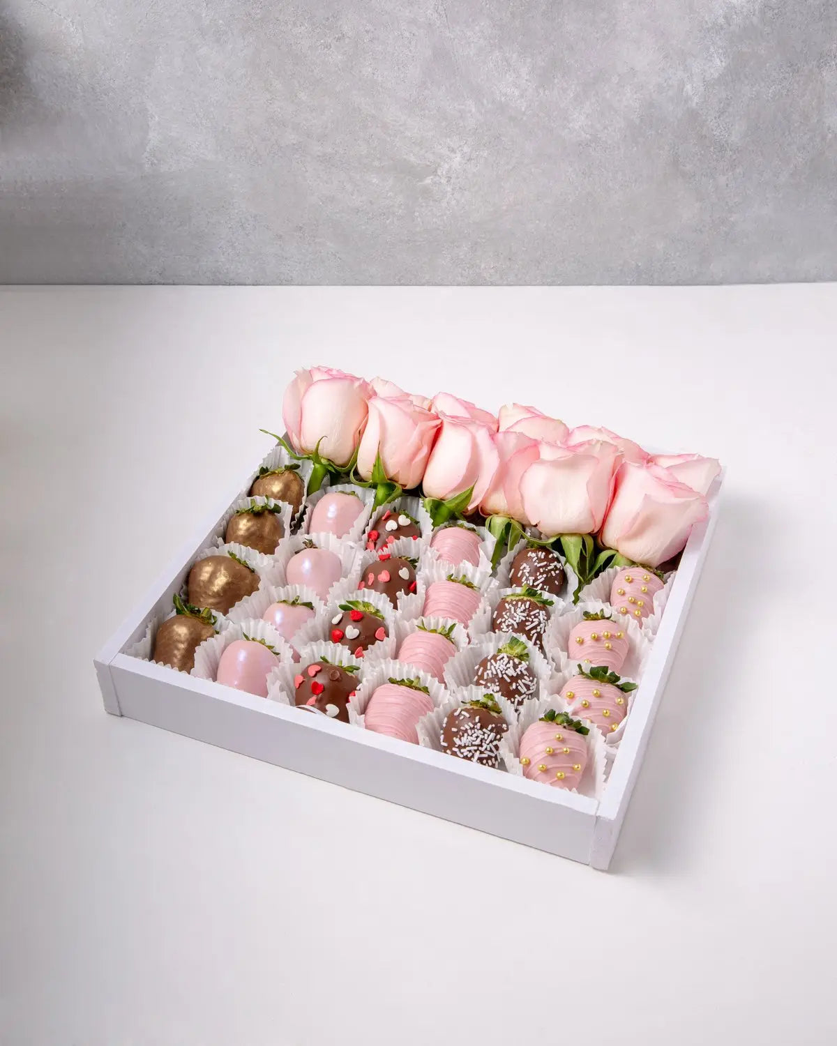 24pcs-strawberries-and-roses-dubai