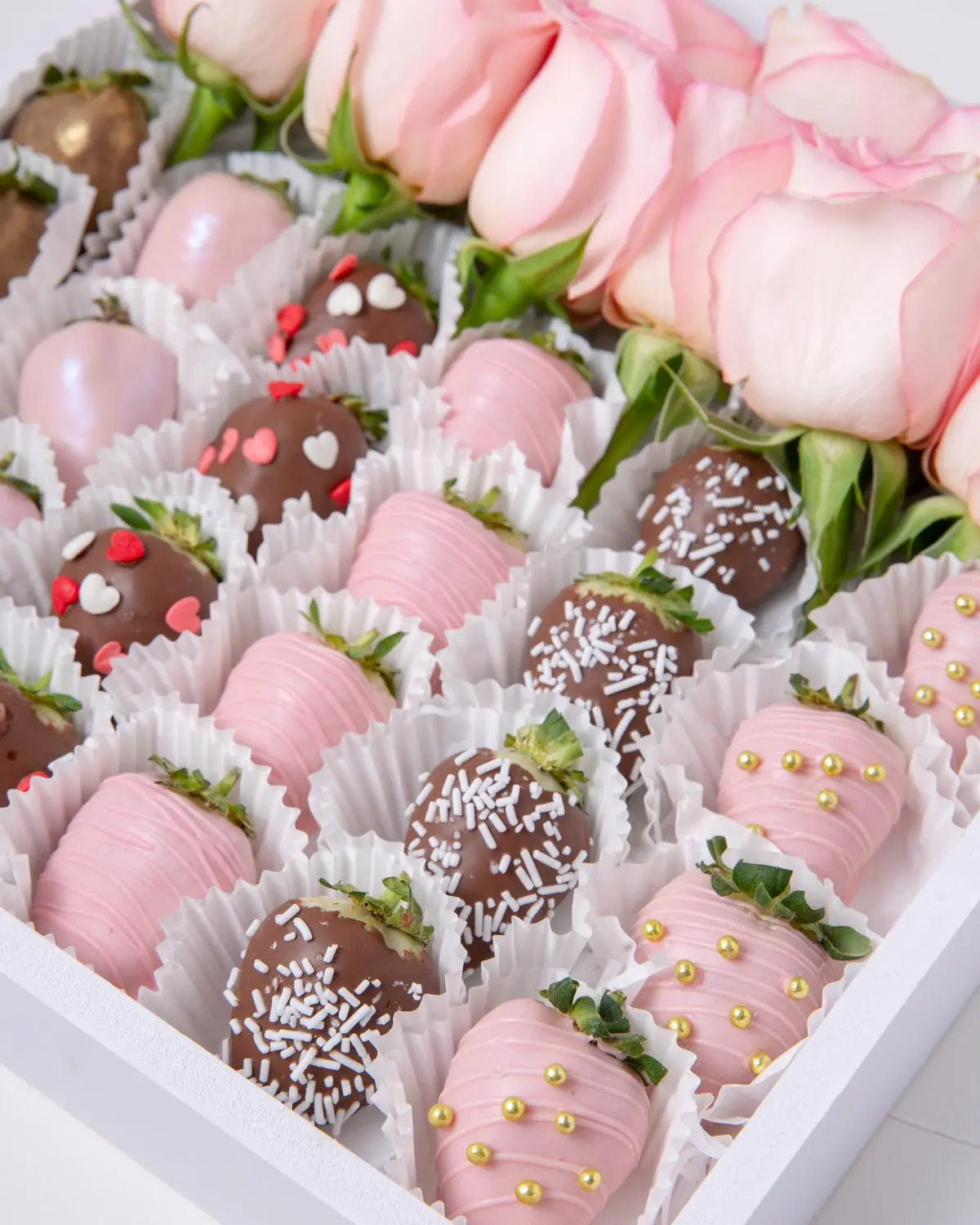 24pcs-strawberries-and-roses-dubai