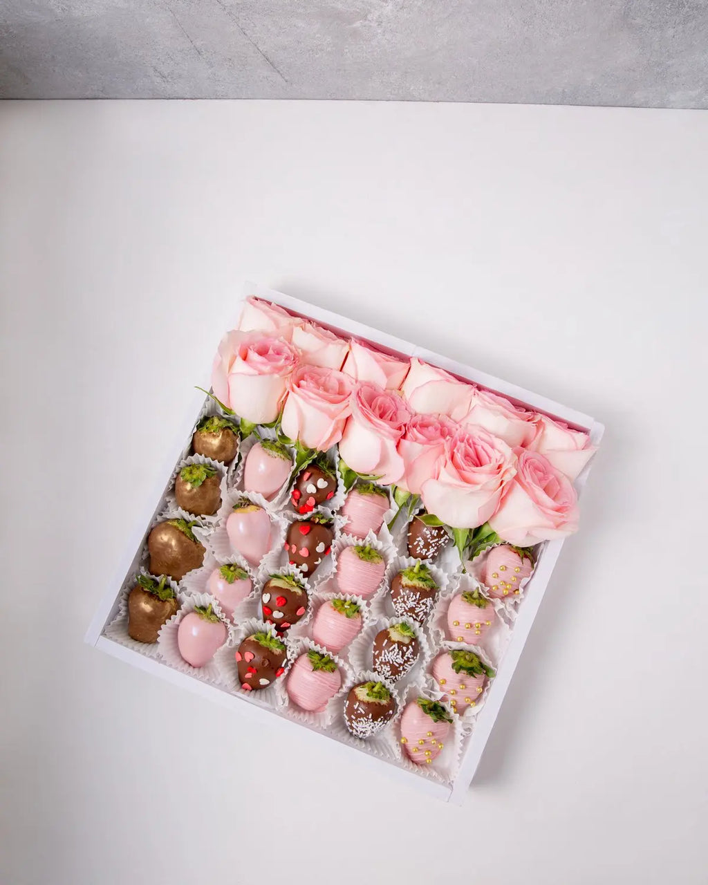 24pcs-strawberries-and-roses-dubai