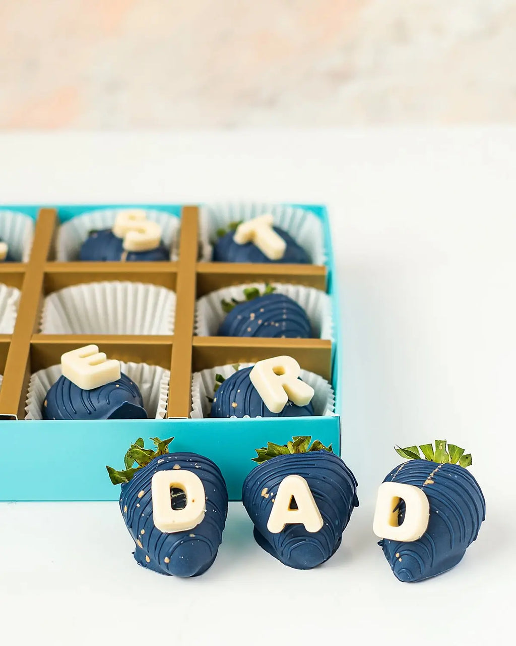blue-golden-best-dad-strawberries-dubai