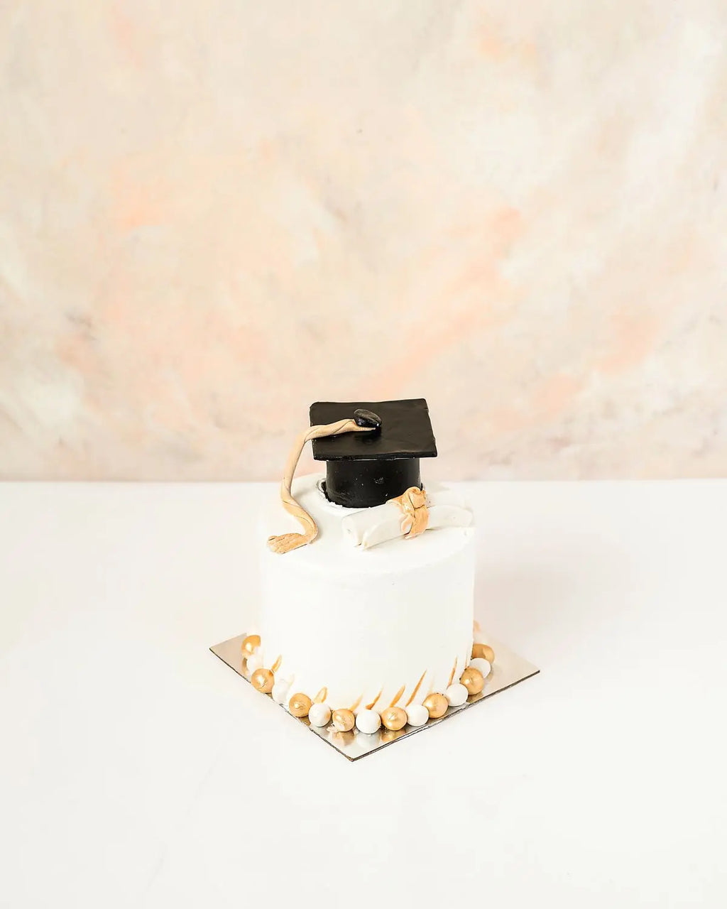mini-graduation-cake-dubai