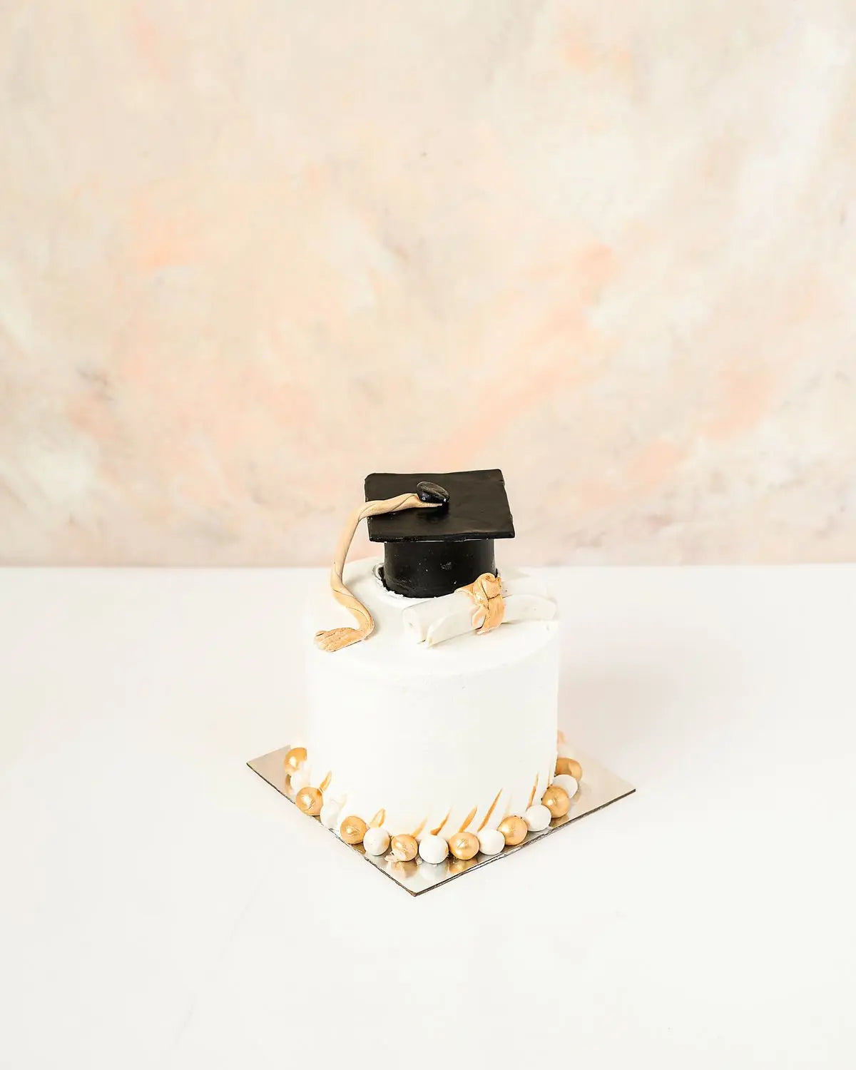 mini-graduation-cake-dubai