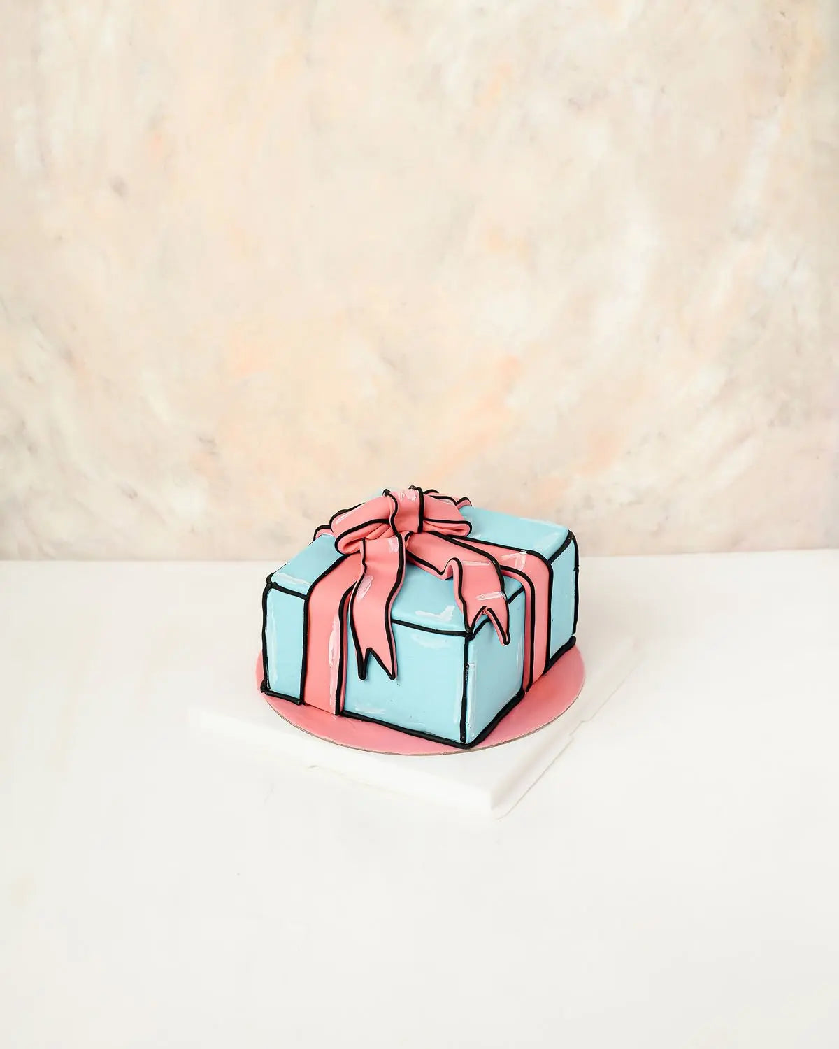gift-cartoon-cake-dubai