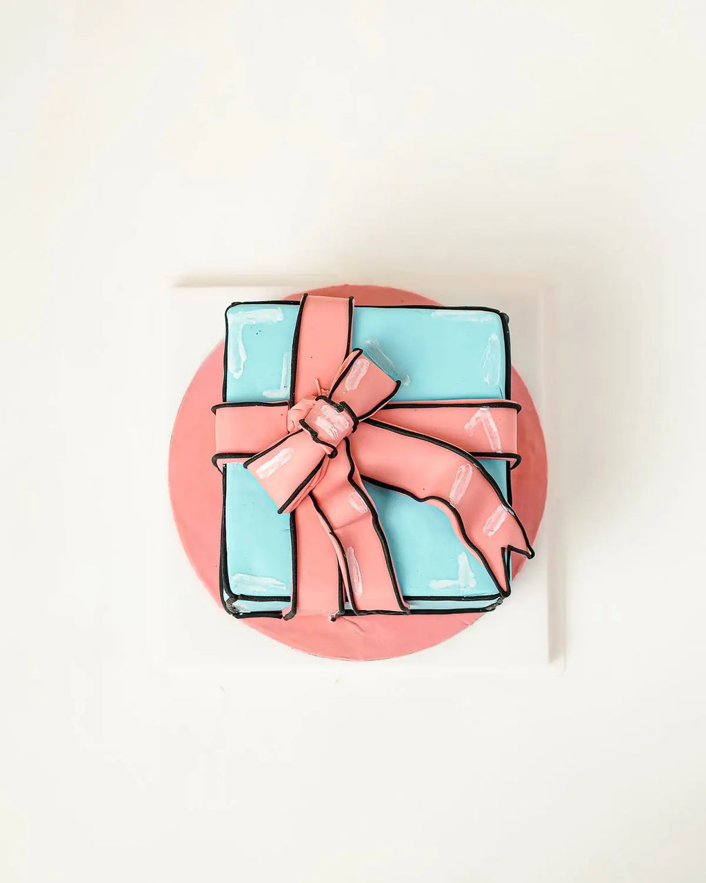 gift-cartoon-cake-dubai