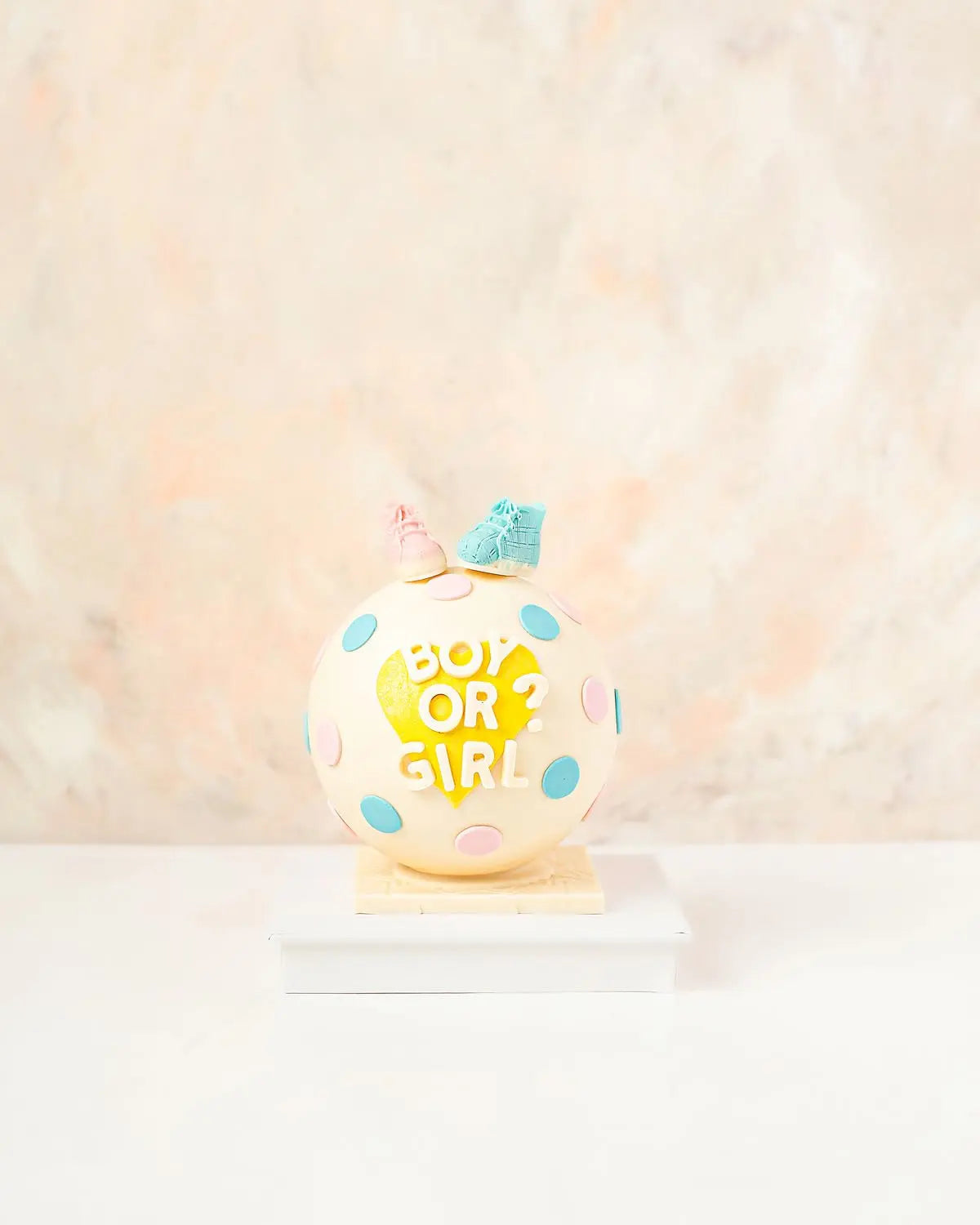 gender-reveal-chocolate-dubai