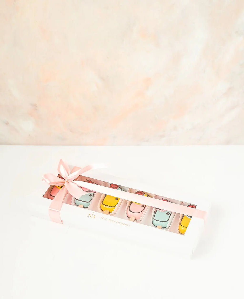 cartoon-theme-cakesicles-dubai