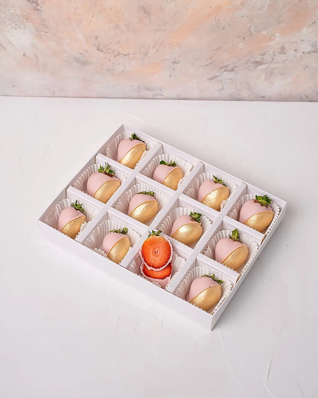 ruby-and-gold-strawberries-dubai