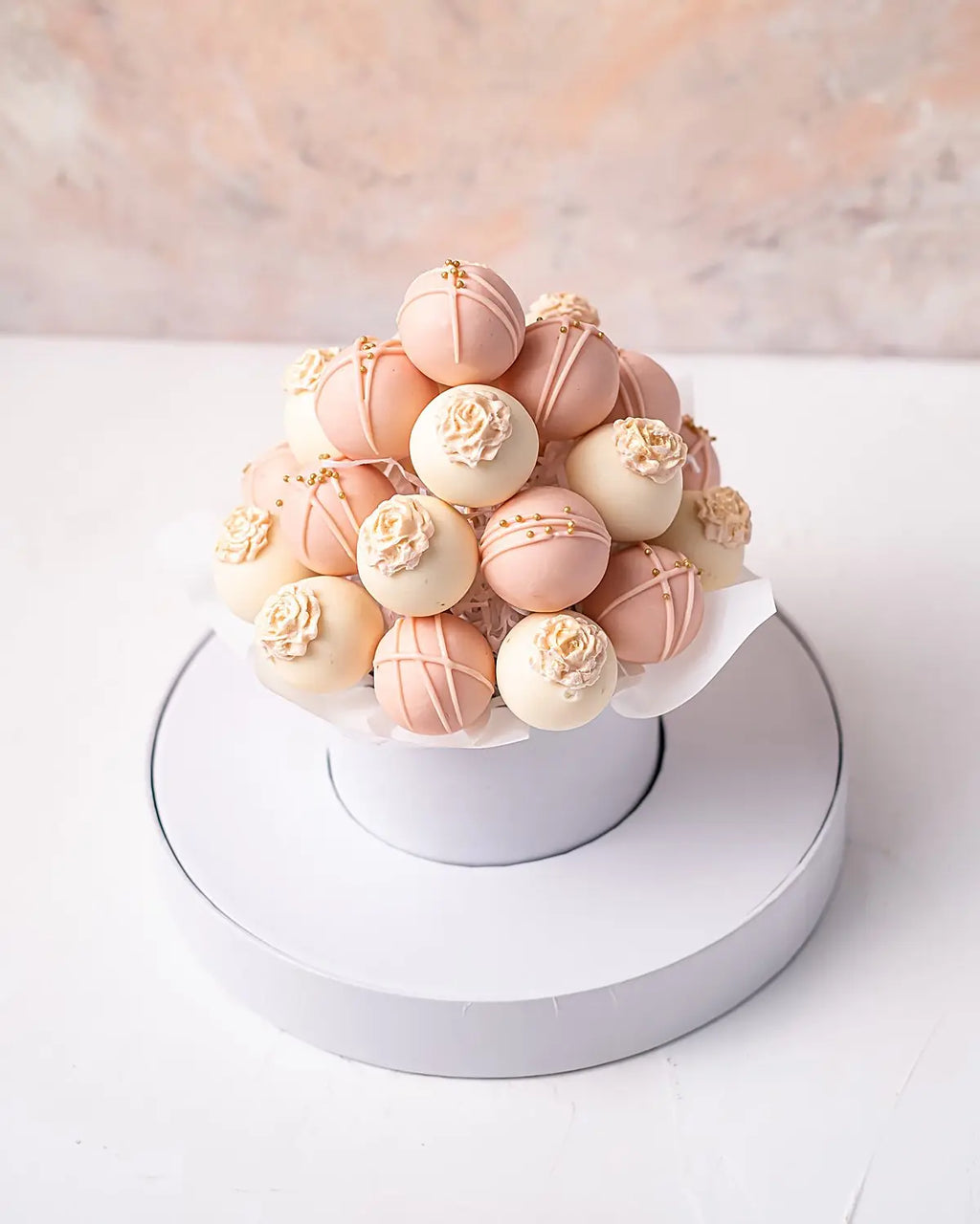 20-mothers-day-assorted-cake-pops-dubai