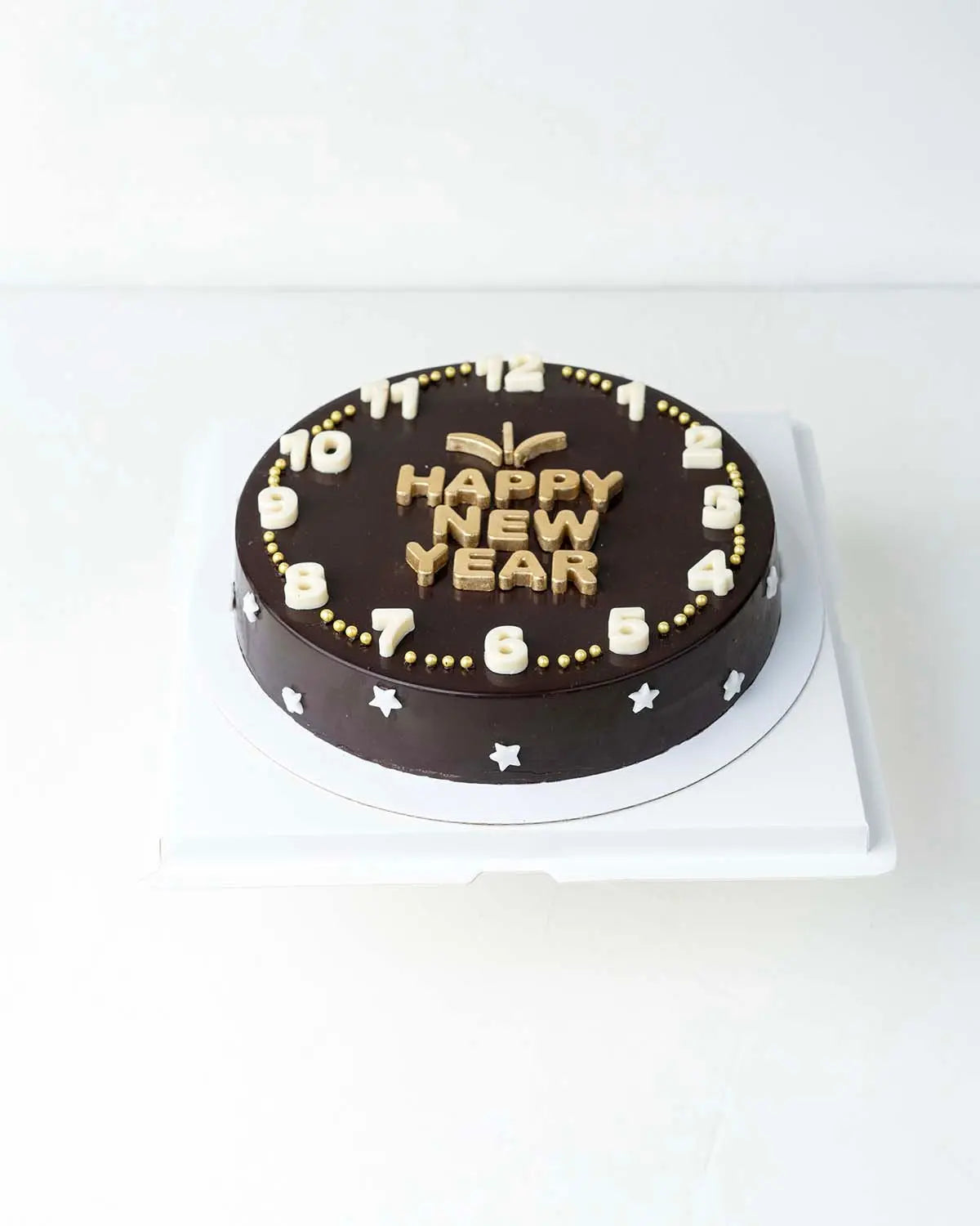 happy-new-year-cake-with-chocolate-dubai