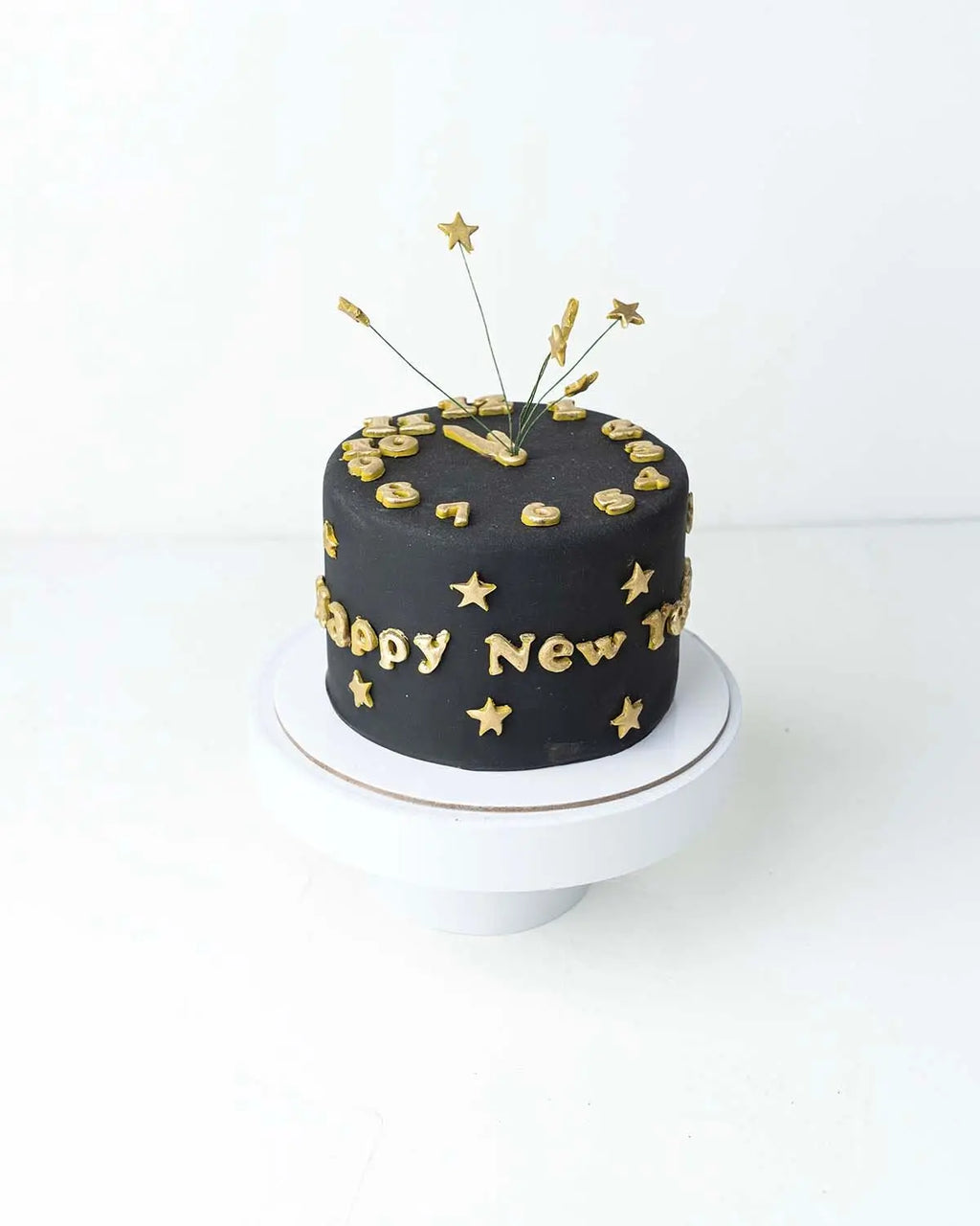 dark-chocolate-nye-cake-dubai
