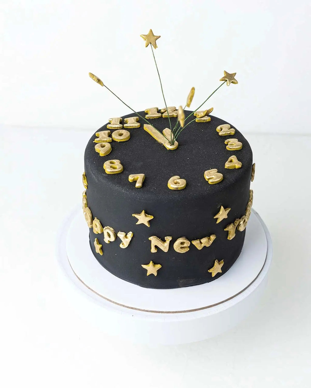 dark-chocolate-nye-cake-dubai