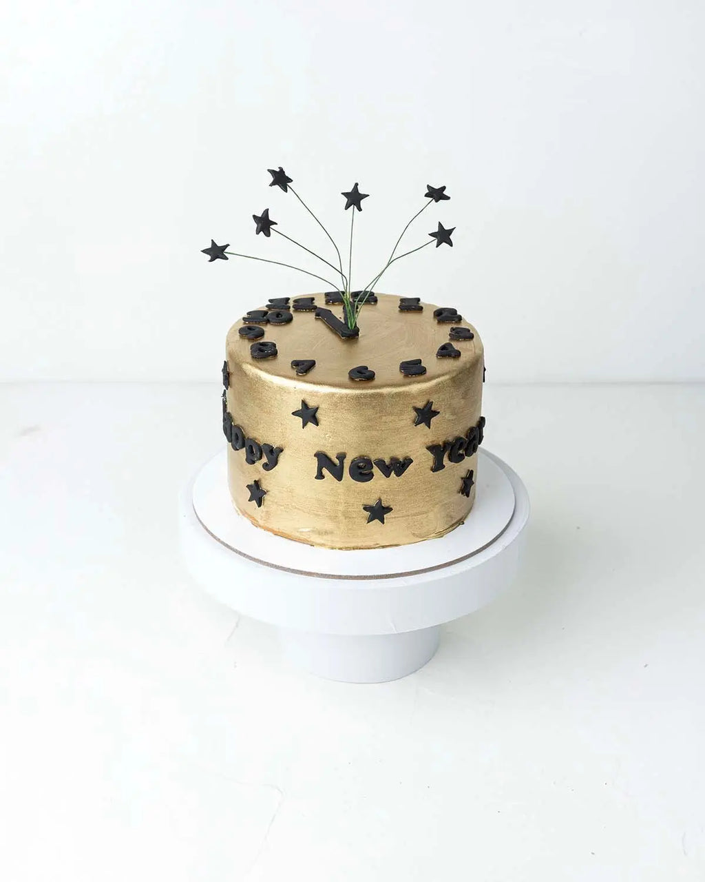 golden-nye-1kg-cake-dubai