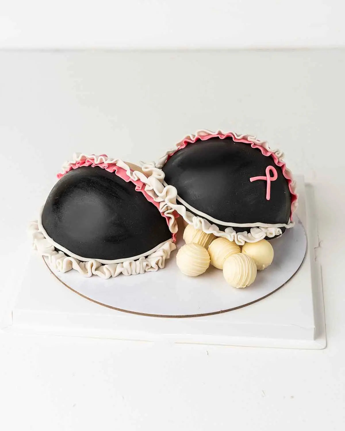 pink-oct-theme-smash-chocolate-with-truffles-dubai