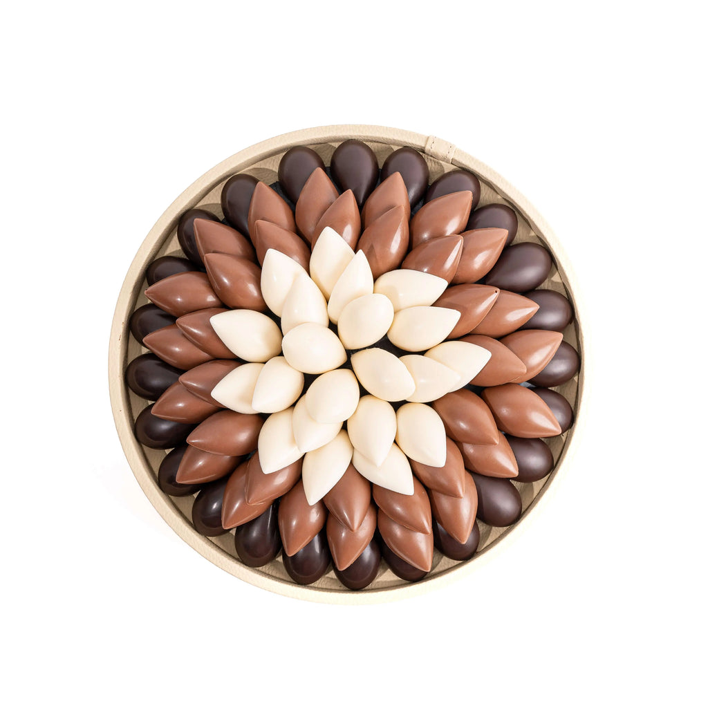 ramadan-chocolate-petals-gift-arrangement-dubai