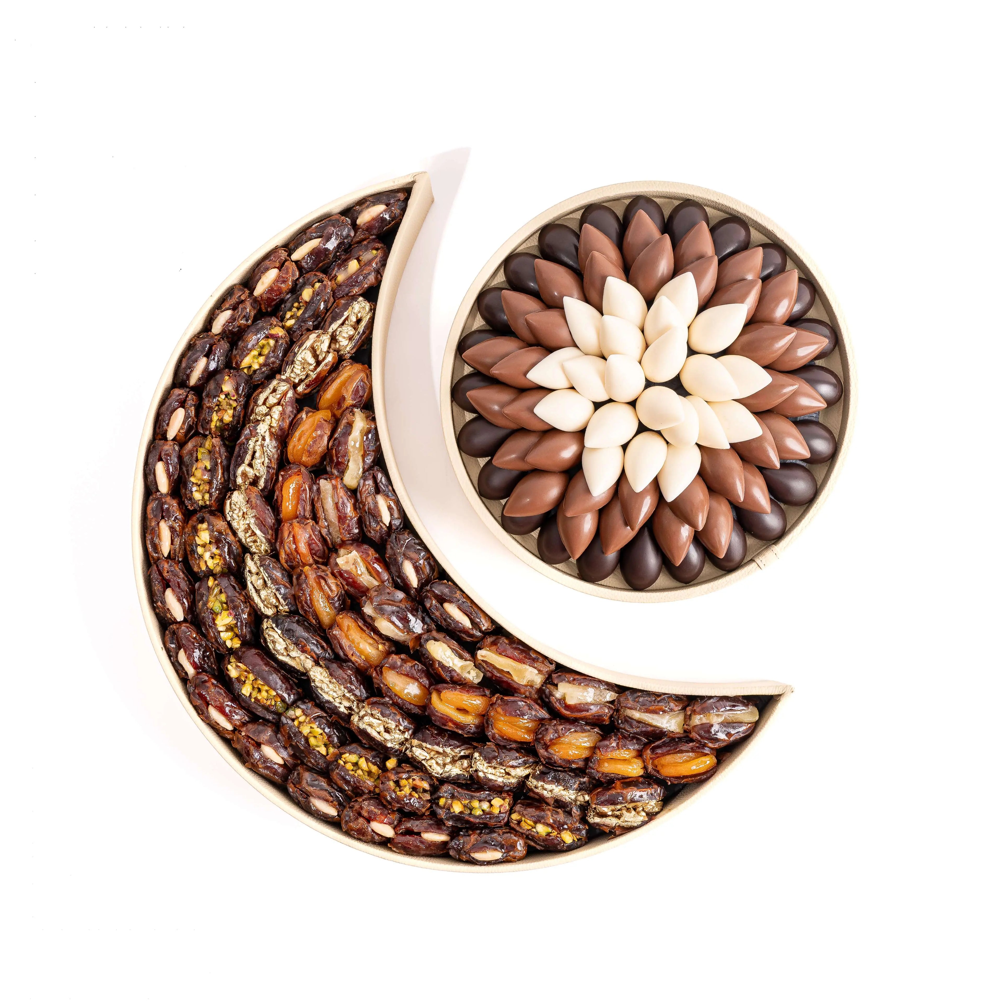 eid-signature-crescent-and-petals-gift-collection-dubai