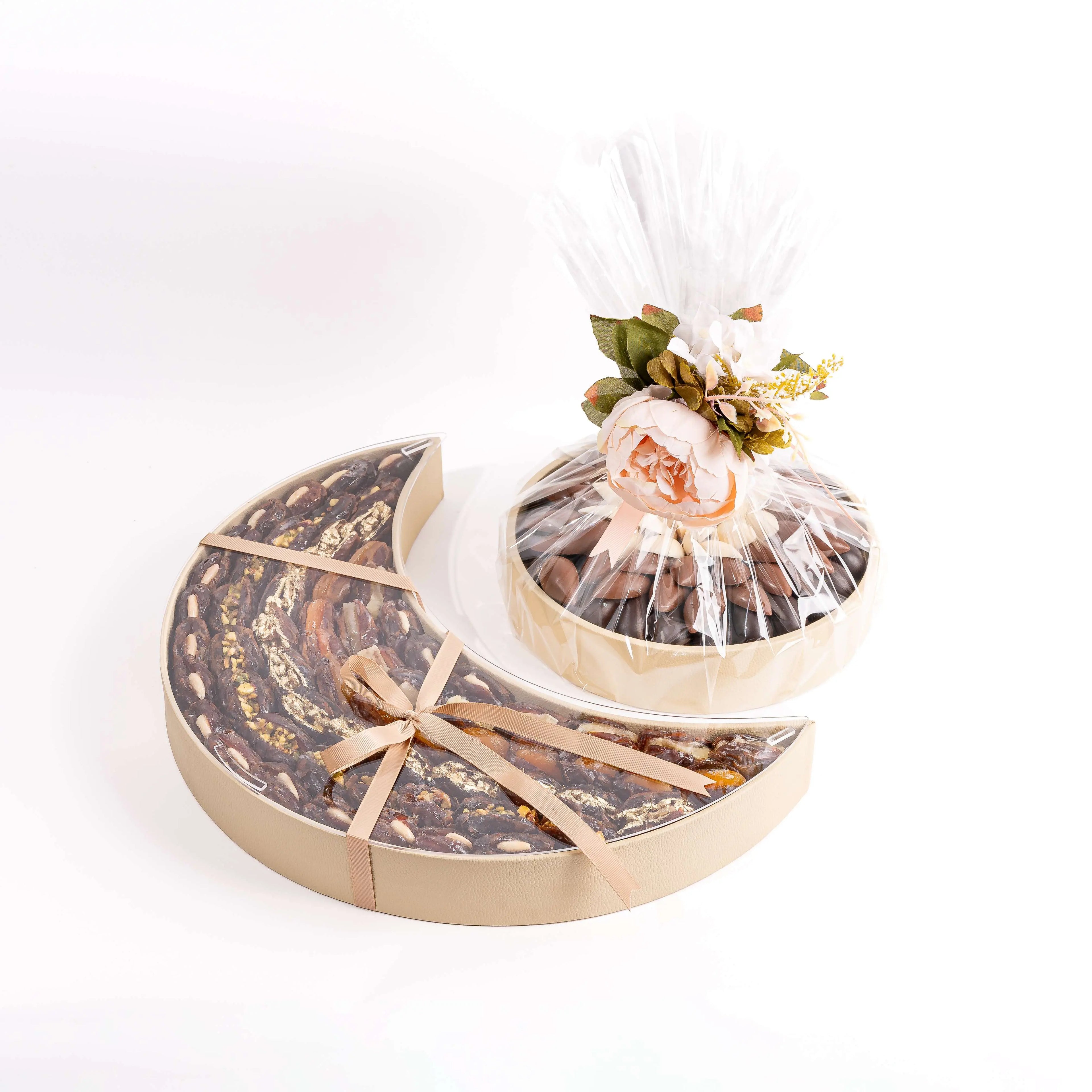 eid-signature-crescent-and-petals-gift-collection-dubai
