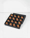 kunafa-and-milk-chocolate-covered-strawberries-dubai